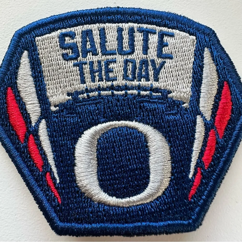 Oregon Ducks Football Salute The Day Military Authentic Hat Patch Blue Gray Red - Picture 2 of 9